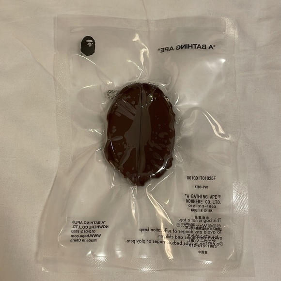 Authentic Bape A Bathing Ape coin pouch keychain - Picture 4 of 5